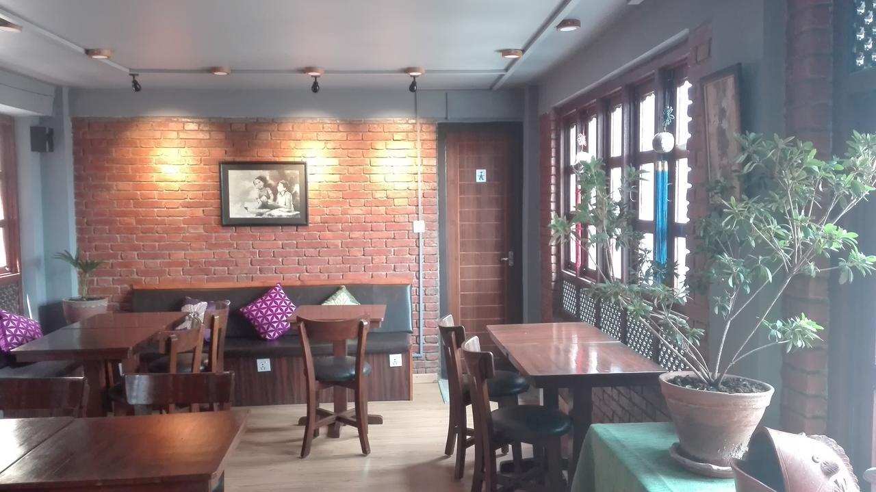 Cafe Beyond And Guest House Bhaktapur Exterior photo